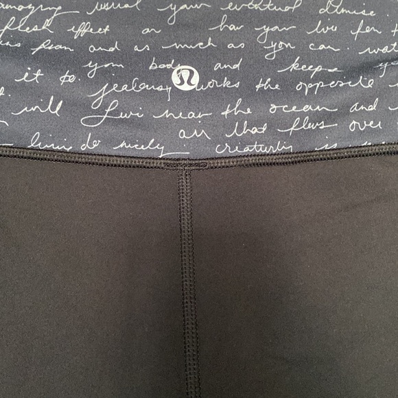 Lululemon Wunder Under Crop - Picture 3 of 4